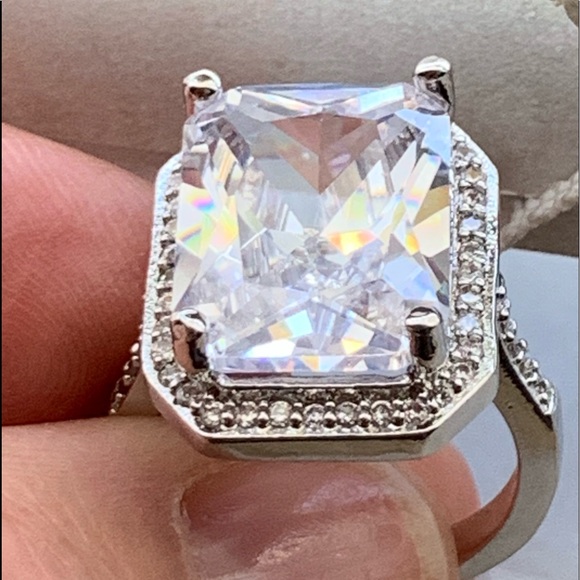 NEW 💕Fun Sapphire Bling Ring Emerald Cut Sapphire - Picture 7 of 8